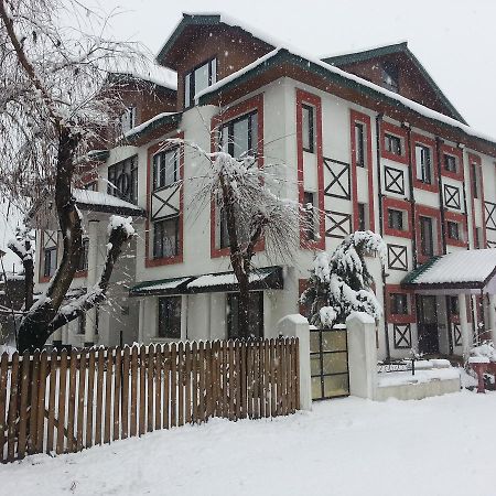 Royal Star Inn Srīnagar 외부 사진